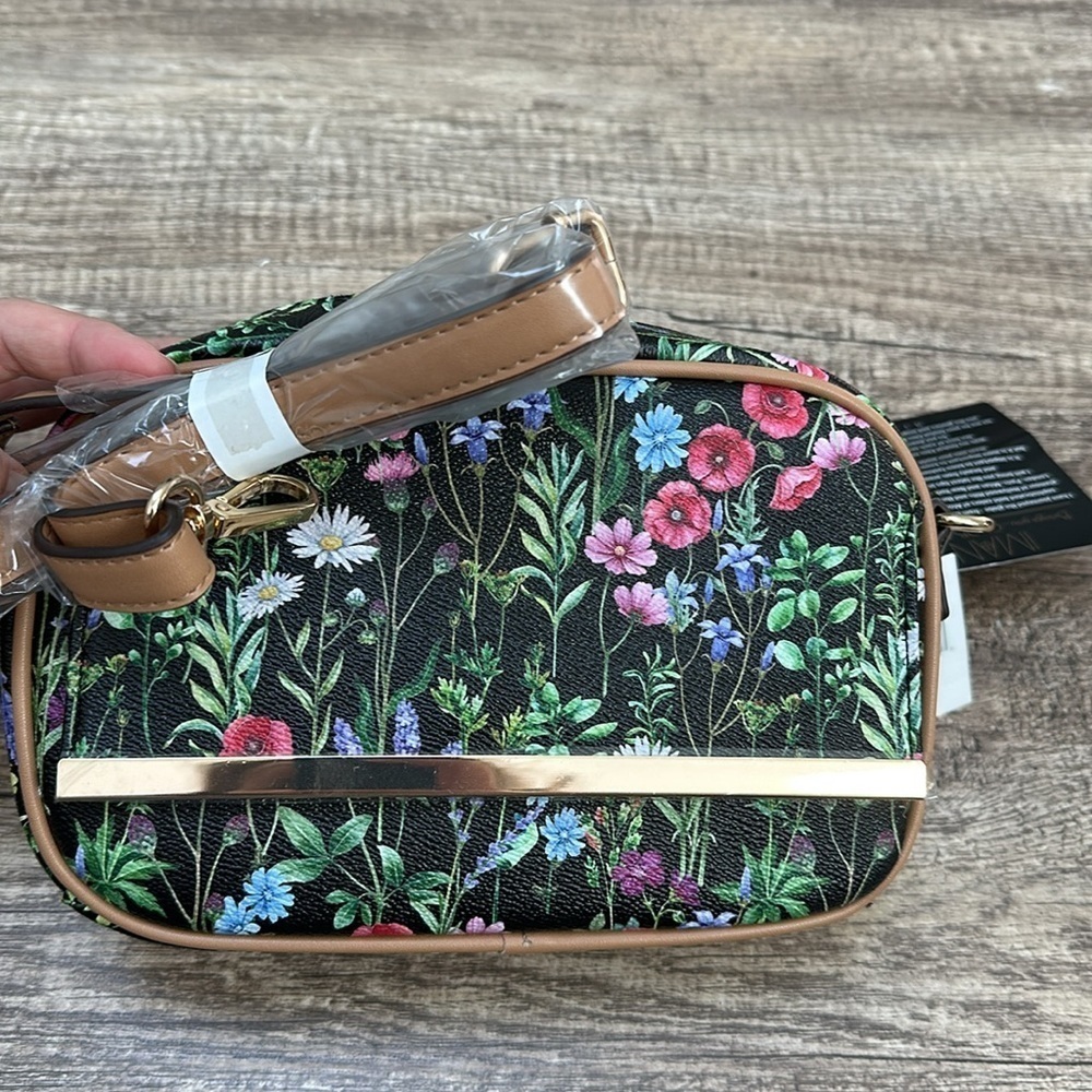 NWT HSN IMAN Global Chic Floral Print Crossbody Bag Black